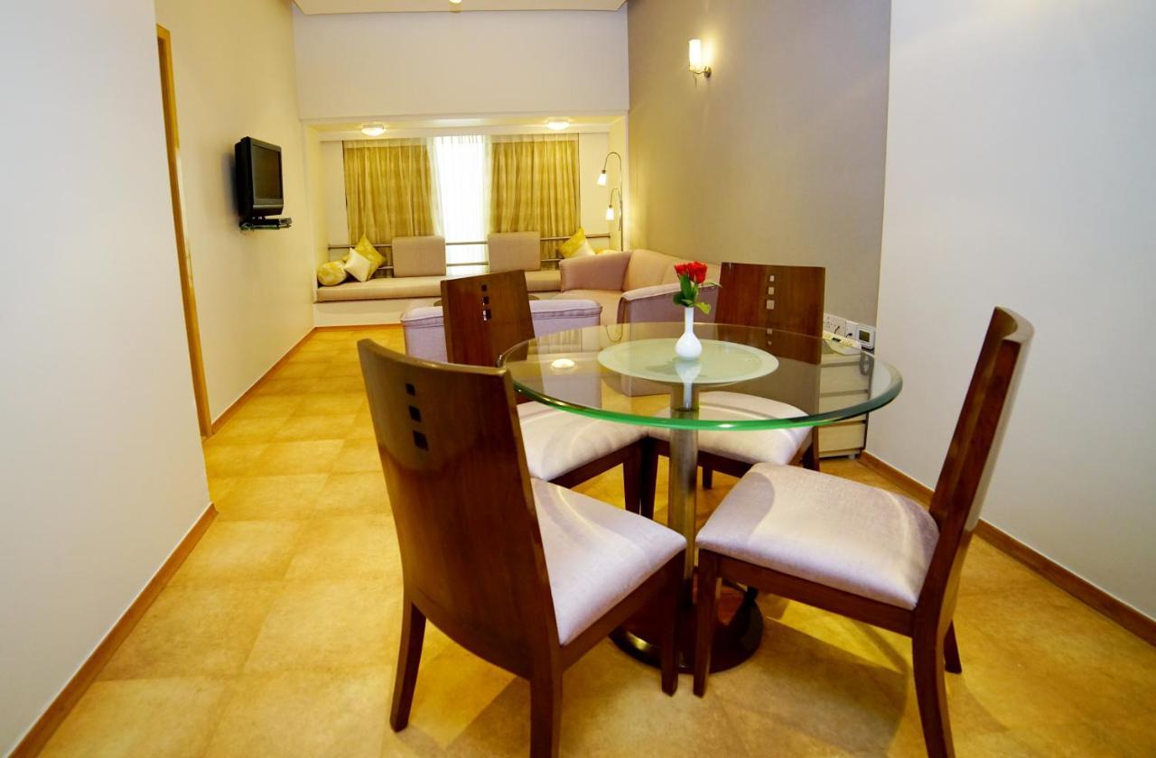 Hotel Kohinoor Continental,Airport مومباي المظهر الخارجي الصورة