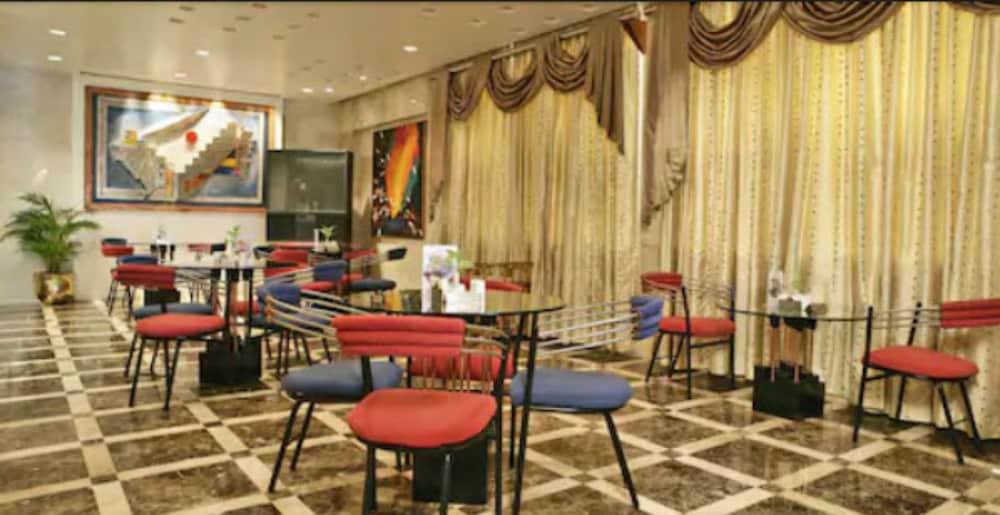 Hotel Kohinoor Continental,Airport مومباي المظهر الخارجي الصورة